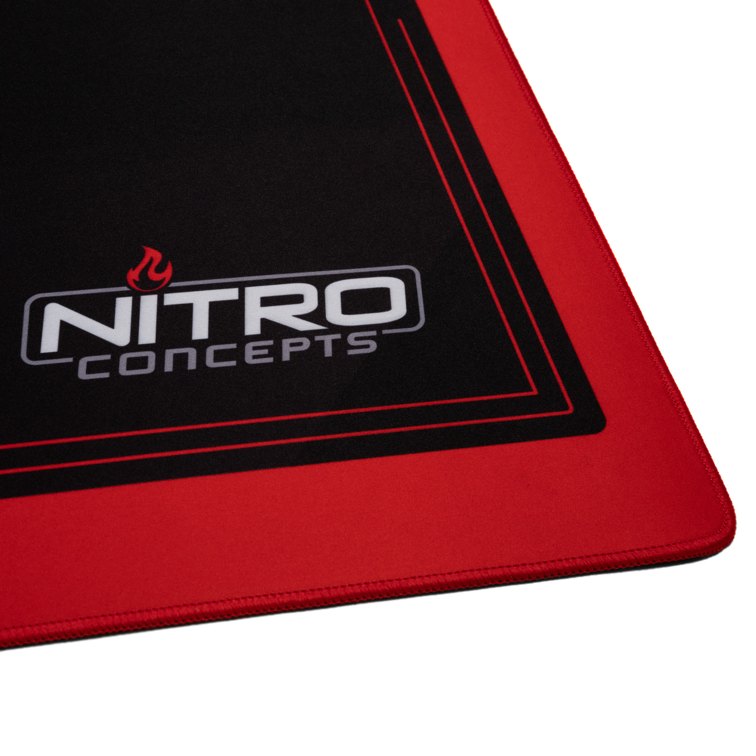 Nitro Concepts - Deskmat DM16, 1600x800mm - schwarz/rot